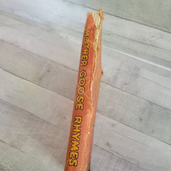 Vintage Mother Goose Rhymes Hardcover Book Illustrated By Margot Austin - Picture 5 of 6